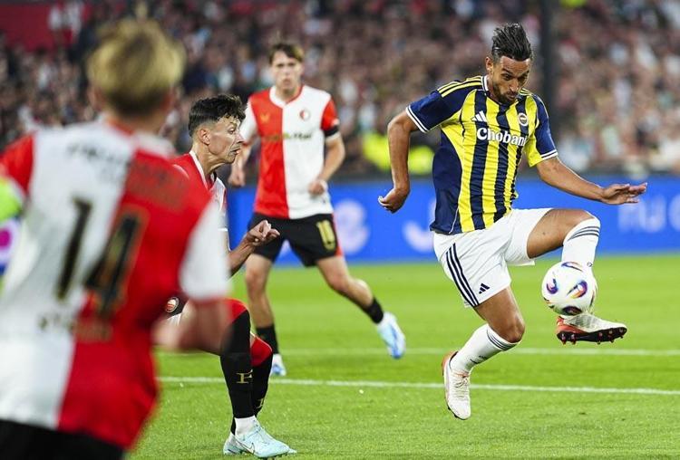 Fenerbahçe son dakikada yıkıldı Kadıköyde görüşürüz