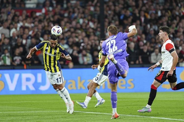 PENALTI BEKLEDİLER