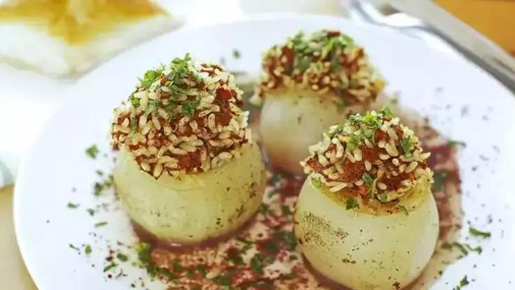 Pirinçli Soğan Dolması Tarifi