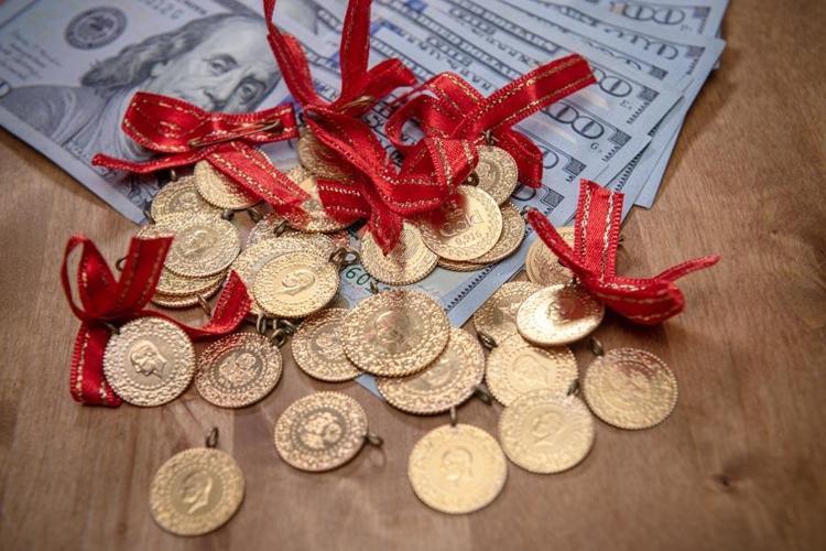 Altın fiyatları rekor kırıyor Gremse altına talep artıyor stoklar yetişmiyor