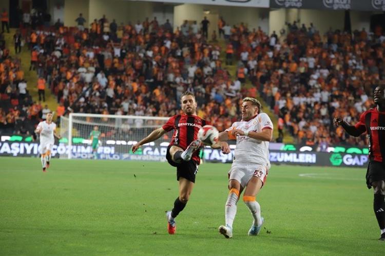 Gaziantep FK Galatasaray maçında 3 puan 3 golle geldi Aslan yeni sezona galibiyetle başladı