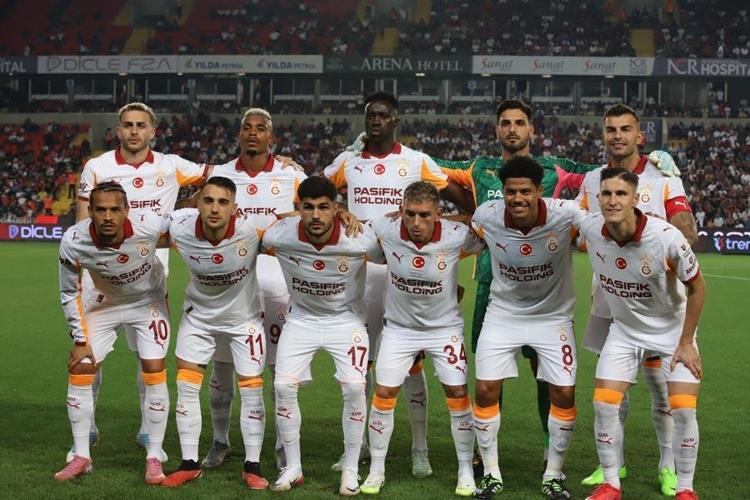 Gaziantep FK Galatasaray maçında 3 puan 3 golle geldi Aslan yeni sezona galibiyetle başladı