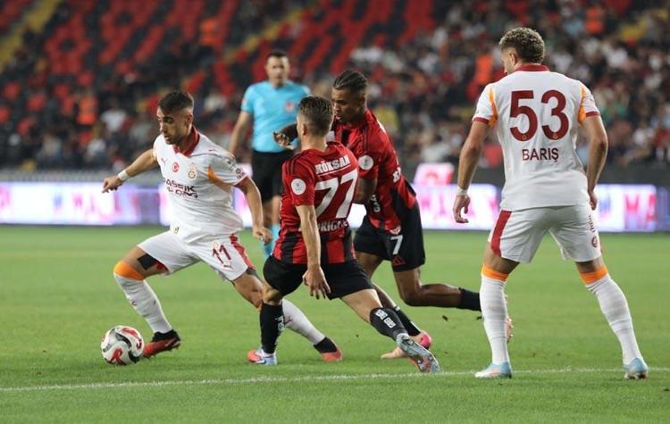 Gaziantep FK Galatasaray maçında 3 puan 3 golle geldi Aslan yeni sezona galibiyetle başladı