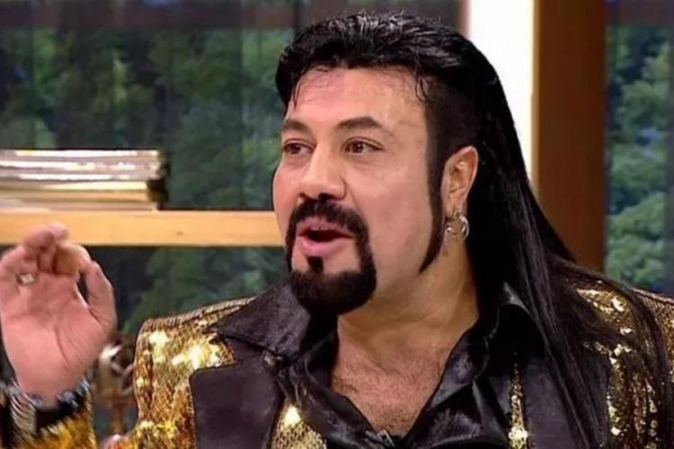 Kobra Muratın kızının sözü sosyal medyaya damgasını vurdu Dövizden şemsiye yapıldı, altınlar doldu taştı