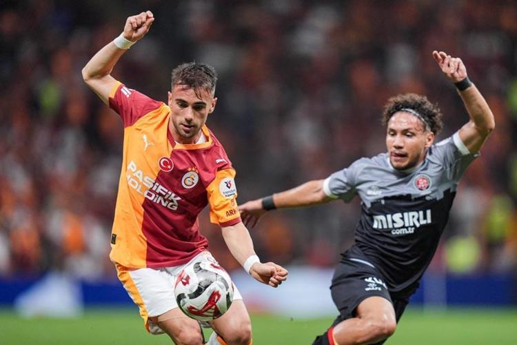 Galatasaray Fatih Karagümrük maçında 3 puan 3 golle geldi Maura Icardi sahalara golle döndü