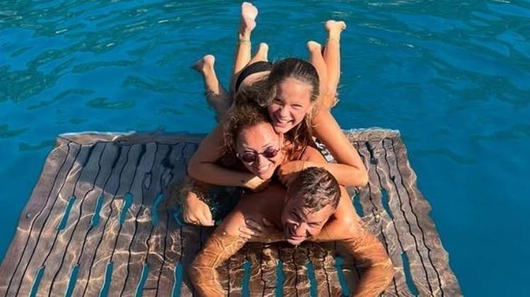 Pınar Altuğ hakkında çıkan haberlere ateş püskürdü Gayet iyiyim, son derece sağlıklıyım