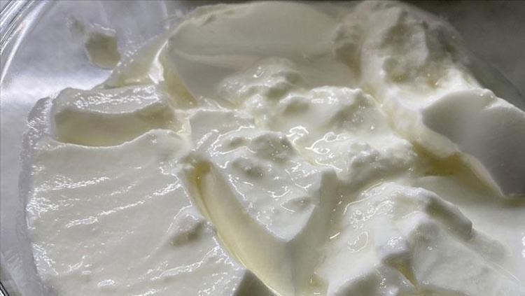 Cildi 1 gecede duvar gibi yapıyor Ölü hücreleri kazıyıp atıyor: Neme doyuruyor