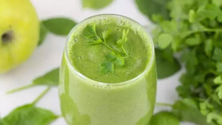 DÜZ BİR KARIN İÇİN MAYDANOZ KÜRÜ