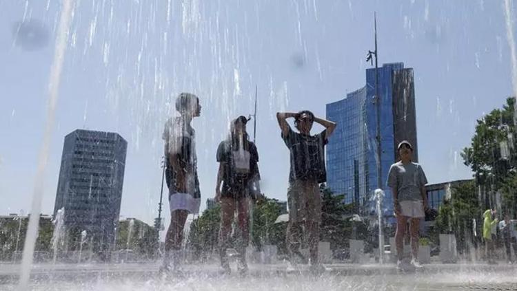 Kavurucu sıcaklar geri dönüyor Meteorolojiden yeni uyarı geldi