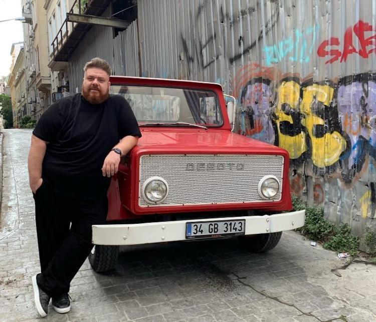 Komedyen Emre Mutlu 18 ayda 133 kilo verdi Son hali şaşkına çevirdi