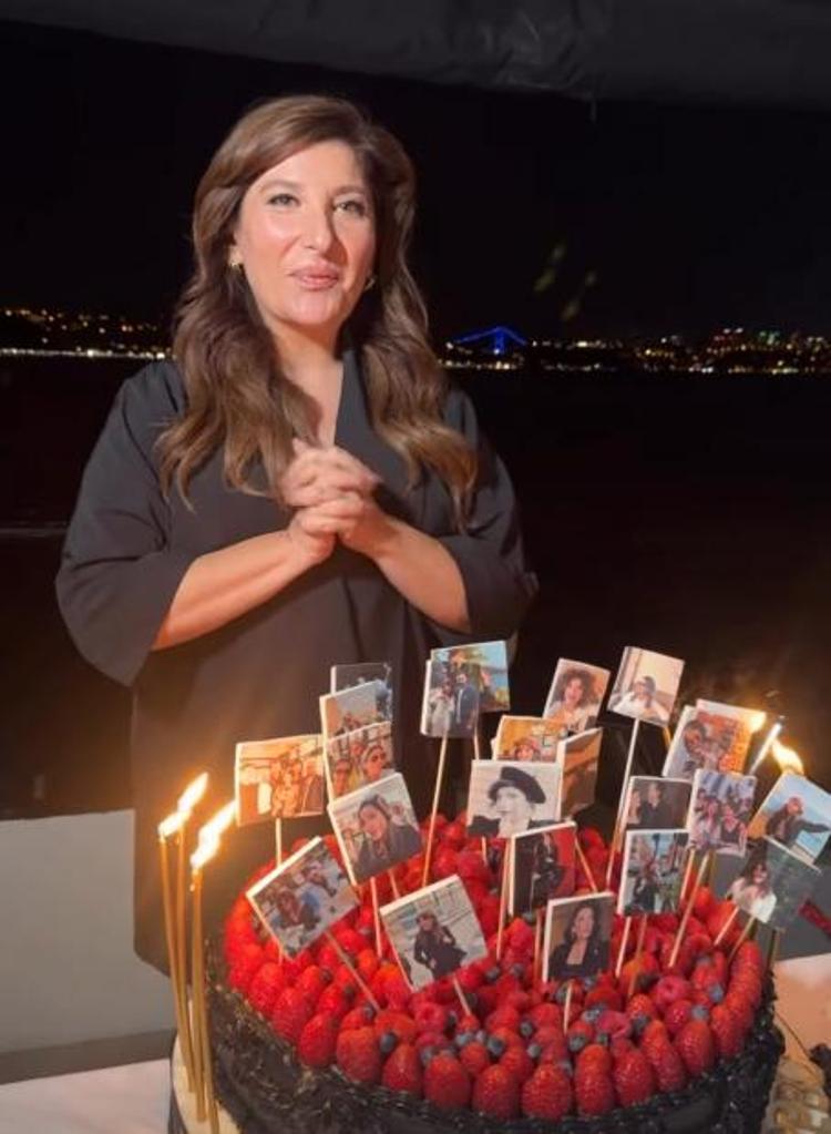 Şebnem Bozoklunun doğum gününde hediye krizi Enis Arıkan ve Sıla Türkoğlu pişti oldu
