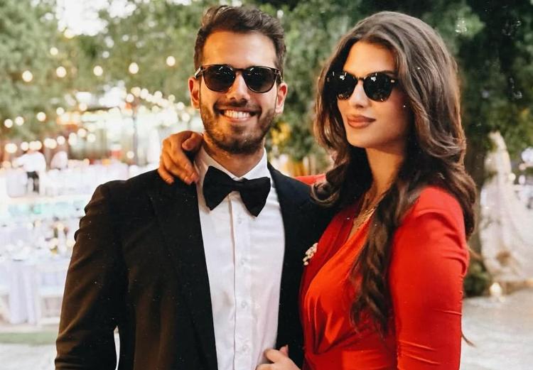 Aşkları dolu dizgin Derin Talu ve sevgilisinden romantik poz