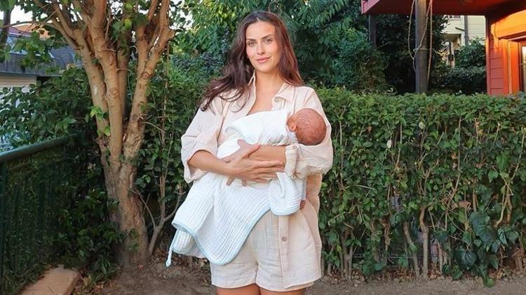 Burak Çelikin eşi Ece Bayrak oğulları Kaan Aslanın son hali paylaştı