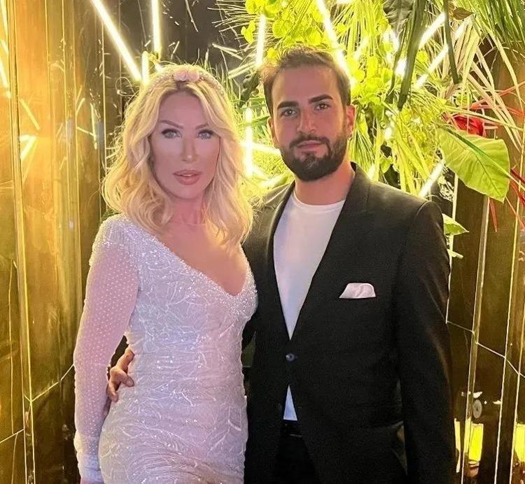 Seda Sayan makyajsız haliyle genç kızlara taş çıkardı