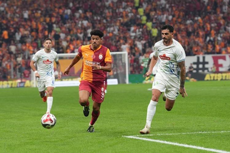 Galatasaray Çaykur Rizespor maçında 3 puan 3 golle geldi Aslan milli araya kayıpsız girdi