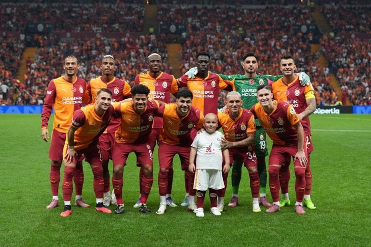 Galatasaray Çaykur Rizespor maçında 3 puan 3 golle geldi Aslan milli araya kayıpsız girdi