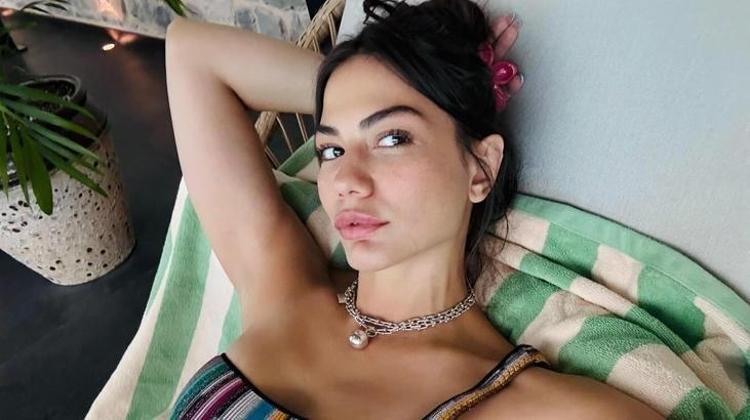 Demet Özdemirden yeni Yaz bitmeden paylaşımı