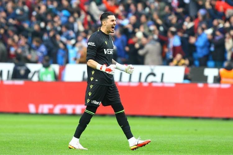 Galatasaray transfer bombalarını peş peşe patlattı Uğurcan mutlaka Aslan olmalı: İlkay Gündoğan transferinde son nokta
