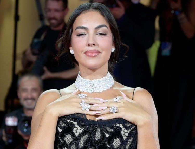 YÜZÜĞÜN DEĞERİ BELLİ DEĞİL