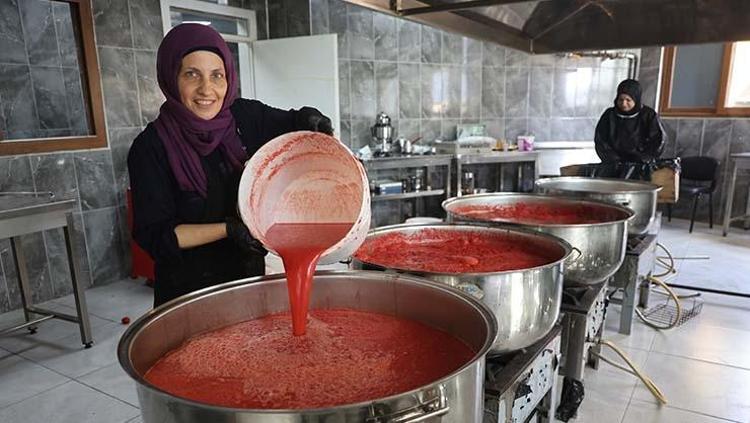 Afetzede kadınlar hazırlıyor, kilosu 350 TL: 3 yıl bozulmadan duran tek besin, damarları anında genişletiyor Demir, kalsiyum ve potasyum zengini