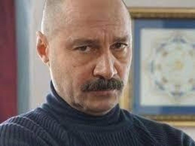 HERKES DİZİ AŞKI BİTECEK DEDİ, 15 SENEDİR EVLİYİZ