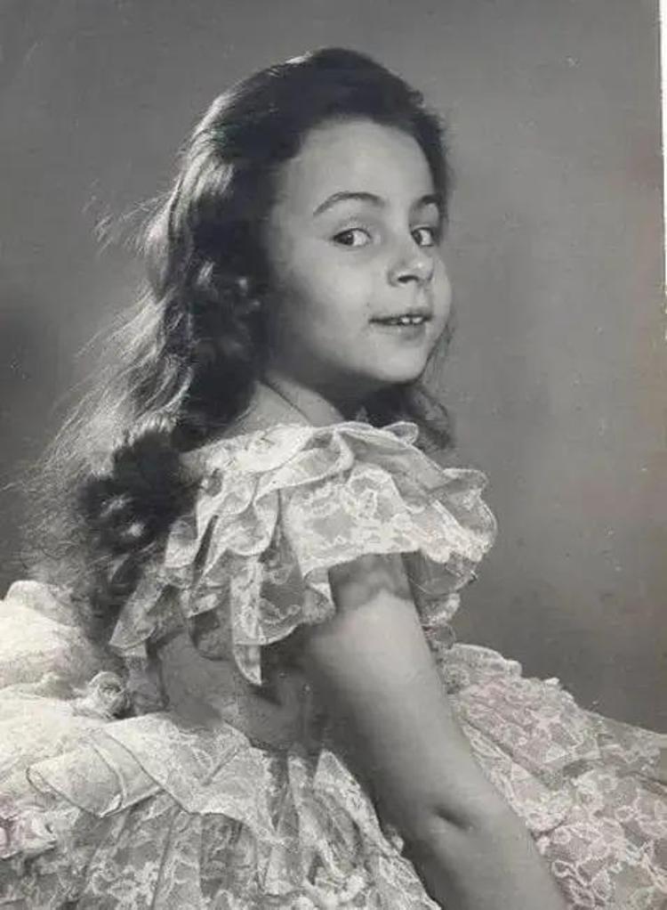 Yeşilçam’ın Ayşecik’i Zeynep Değirmencioğlu’nun son hali hayranlarını şaşırttı