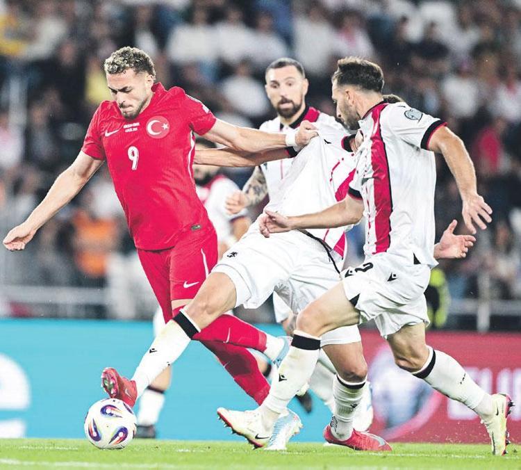 BARIŞ ALPER TEPKİ ÇEKTİ