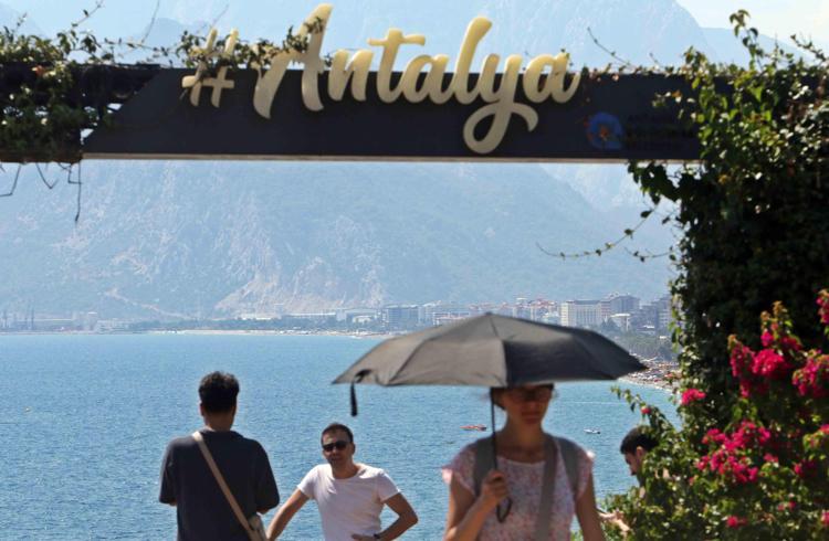 Tatil cennetinde doluluk bir günde yarıya indi