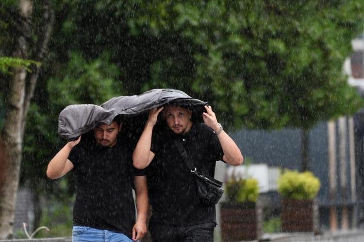 Meteoroloji illeri uyardı: Kuvvetli sağanak yağışlar etkili olacak Uzman isim müjdeyi verdi: Bahar havası geliyor