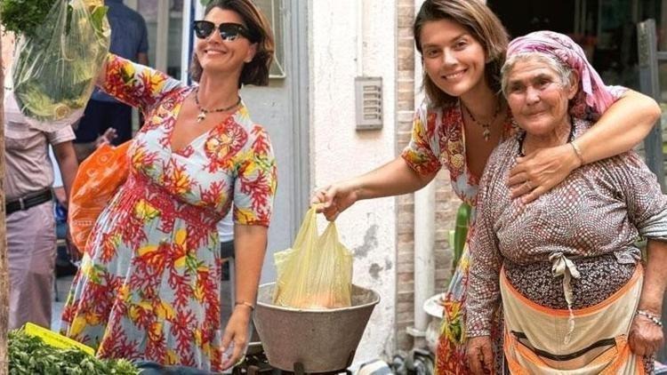 Açelya Akkoyun salça kaynatıp, yufka açarak kışlık hazırlıklarına başladı