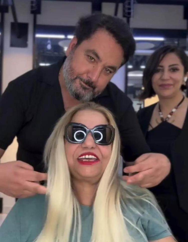 10 kişi aynı anda uğraştı Kibariye’nin yeni saçları şaşkına çevirdi