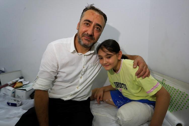 Özgenin büyük heyecanı Protez bacağı için ölçüleri alındı, okula gitmek için gün sayıyor