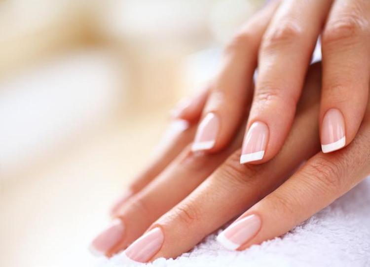 Güzellik salonlarına binlerce lira dökmeyin Kendi manikürünüzü evde yapabilirsiniz