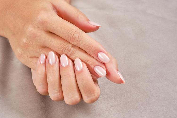 Güzellik salonlarına binlerce lira dökmeyin Kendi manikürünüzü evde yapabilirsiniz