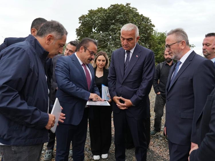 Tarihi Haydarpaşa Garı Anadolu Yakasının yeni kültür ve sanat merkezine dönüşecek İlk Arkeoloji Müzesi ve Arkeopark Haydarpaşada hayat bulacak