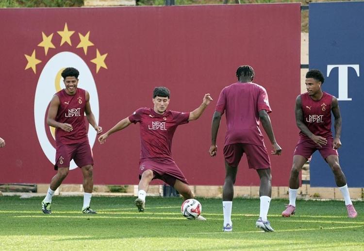 Eintracht Frankfurt Galatasaray Şampiyonlar Ligi maçı Osimhen: Oynat beni hocam