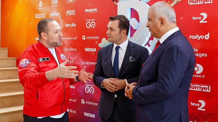 İstanbulda TEKNOFEST zamanı Demirören Medya yerini aldı