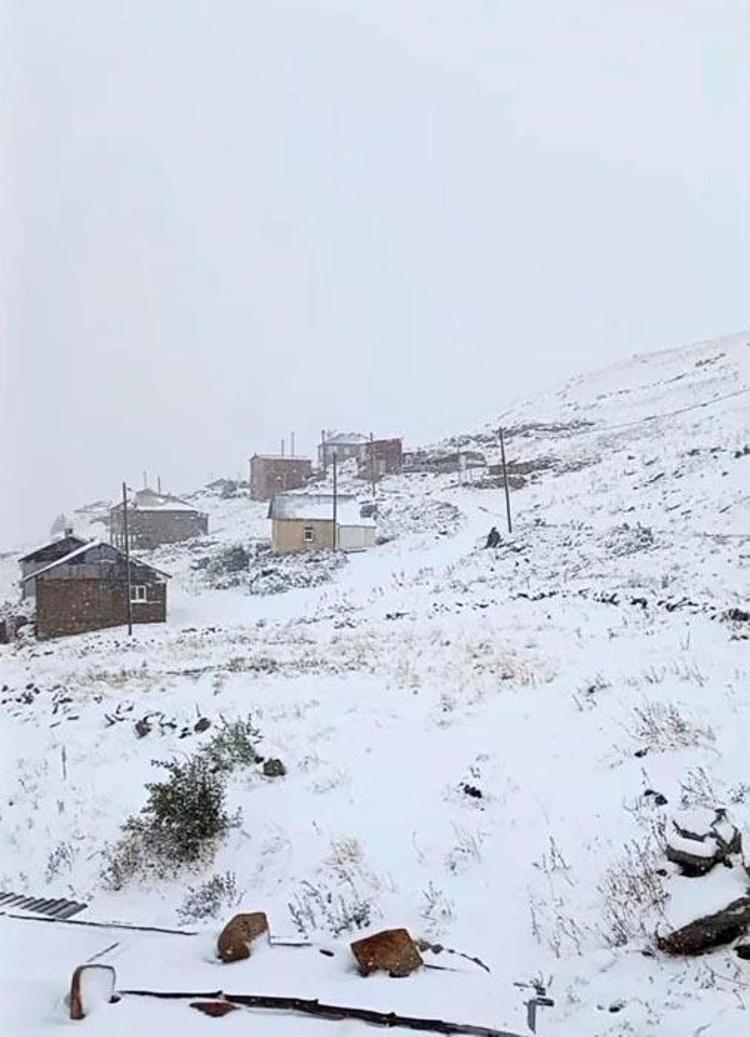 Lapa lapa kar yağışları gelecek mi Meteoroloji son hava durumu raporuyla illeri uyardı: Sıcaklıklar 10 derece düşecek, sağanak yağışlar etkili olacak