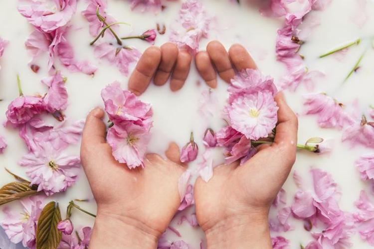 KLEOPATRA’NIN SÜT BANYOSU EFSANESİ GERÇEKMİŞ