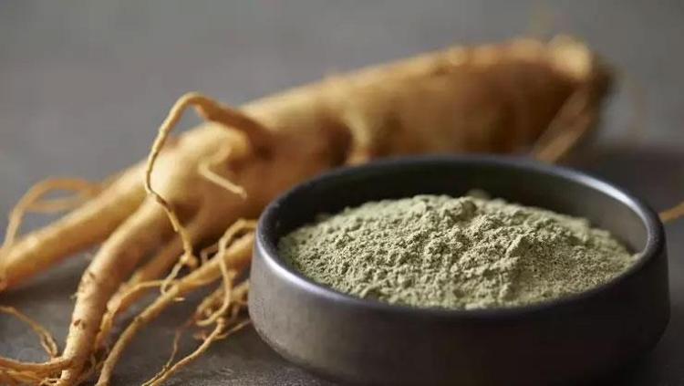 ÇİN’İN GİZLİ GÜZELLİK FORMÜLÜ: YEŞİL ÇAY VE GINSENG