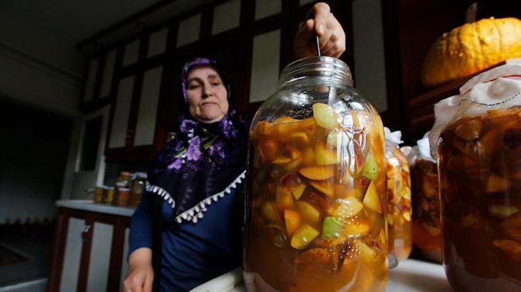 40 yıllık sirkecinin gizli tarifi Evde doğal sirke nasıl yapılır