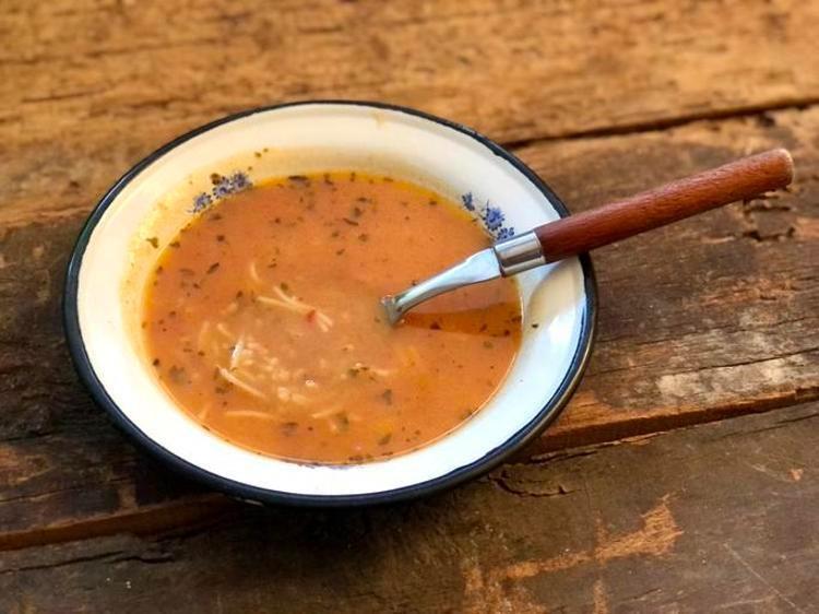 YAŞLANMA KARŞITIDIR, KOLAJEN İÇERİĞİ İLE CİLDİ GENÇLEŞTİRİR