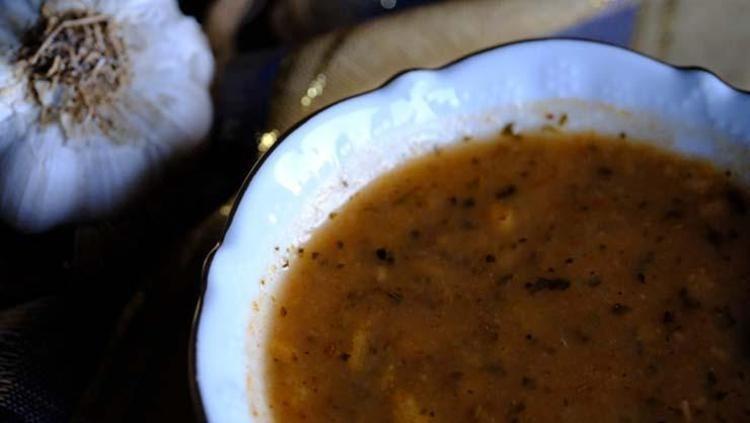 KUYRUK YAĞLI VE KEMİK SULU ŞİFALI TARHANA ÇORBASI TARİFİ