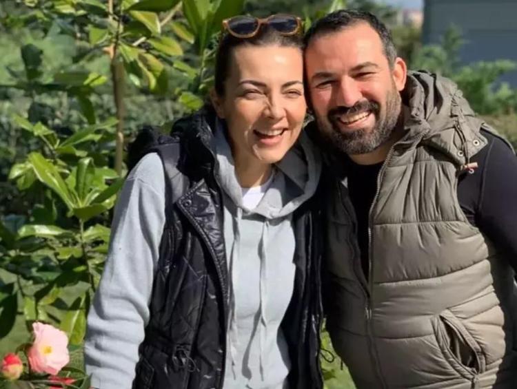 Seda Sayandan onay aldı Burcu Kara ticarete atılıyor