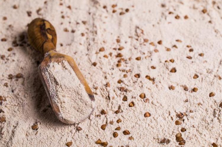 KARABUĞDAY UNU NEDİR NEDEN BU KADAR POPÜLER OLDU