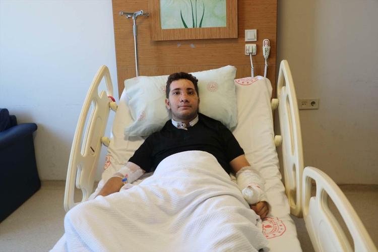 Ölüm riski yüzde 90dı Damarları birbirine dikildi: Adeta hayata tutundu