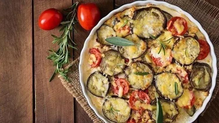PATLICAN MUSAKKA TARİFİ