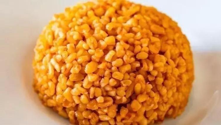 SEBZELİ BULGUR PİLAVI TARİFİ