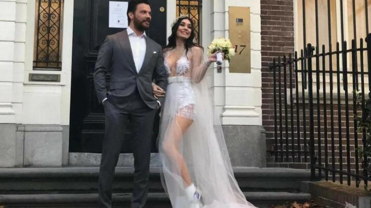 Burcu Kıratlıdan aşk açıklaması Her şey güzel