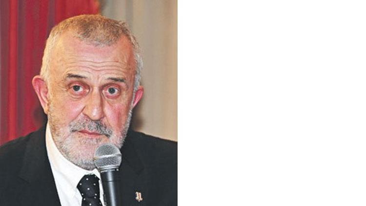 ÜRKMEZGİL’E İZMİR’DE ÇOK BÜYÜK İLGİ